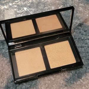 Laura Geller hi-def glow